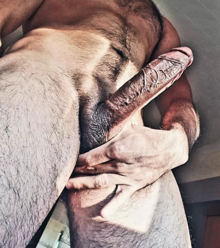 Morning wood. Anyone wanna join? DMs welcome by thickfoot8