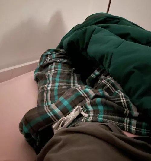 Morning wood in my pyjama… If you have some pyjamas boners, share them too! by martyandyou