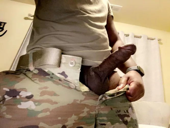 Morning wood, morning’s good by Mandingocinco