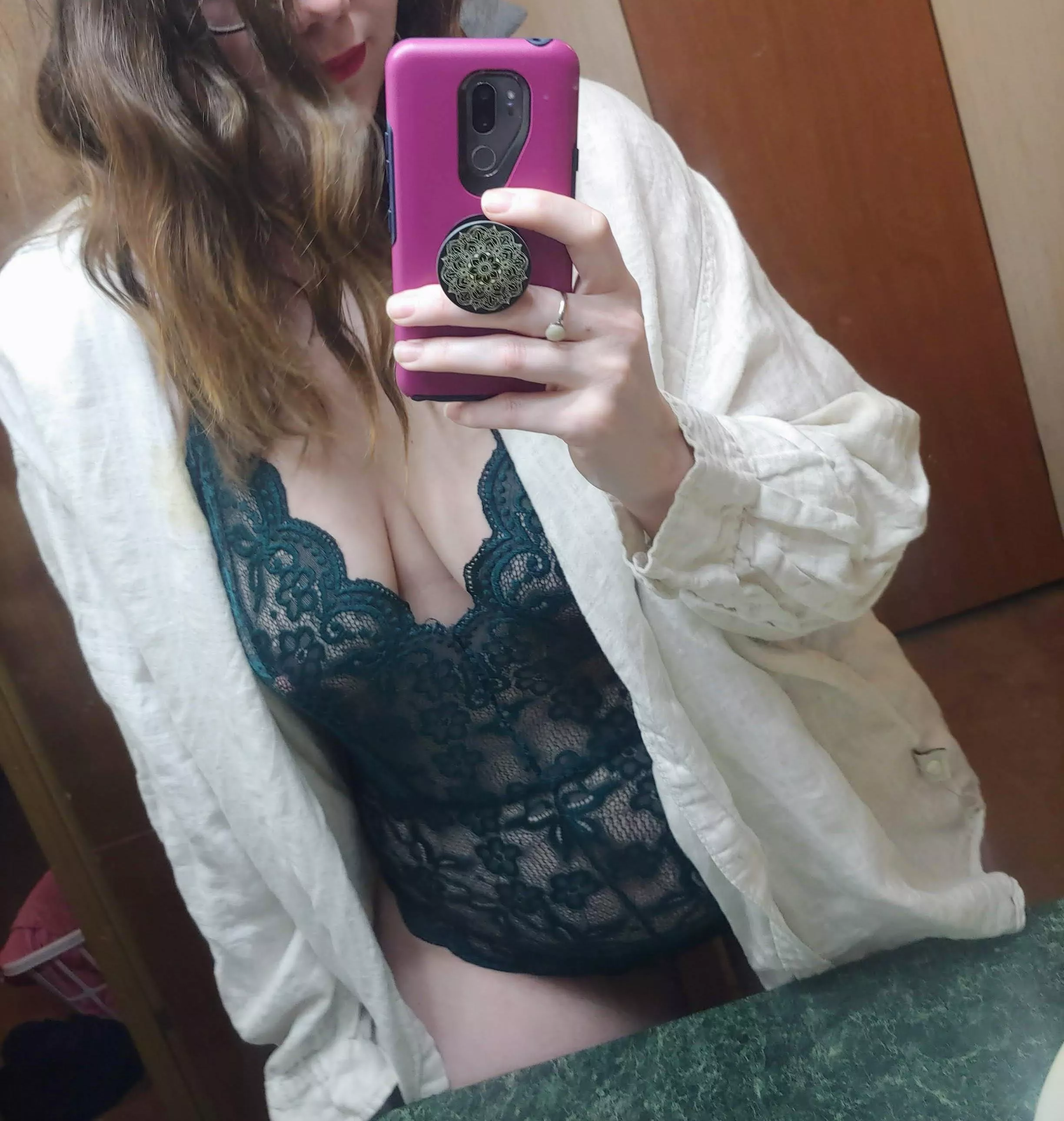 Morning wood?🍆💦 [Selling] ✨ AVAILABLE NOW✨ Lactating MILF for sexting sessions, live pics, video clips, GFE, and more.🖤 Worn items also available for sale ‼️Fetish Friendly‼️DM or KIK M3GNIFIC3NT posted by Magnificent_Panties