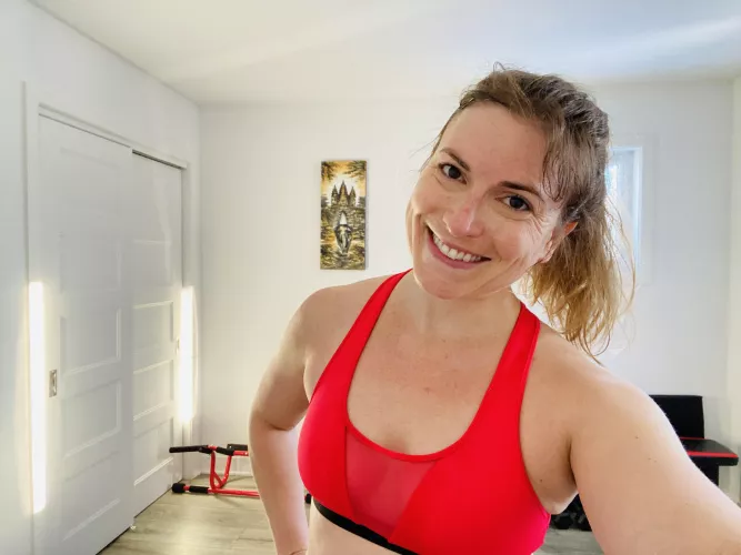 Morning workout done ! Have a good weekend ! 💪🏻 by audgepodge26