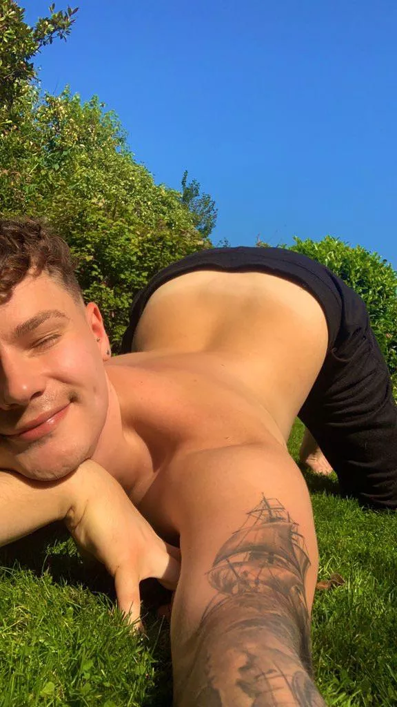Morning yoga in the sun ☀️ by MitchBluee