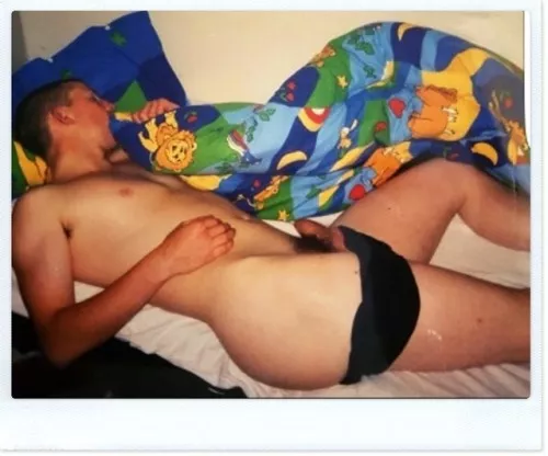 Mostly undressed posted by menareamazing