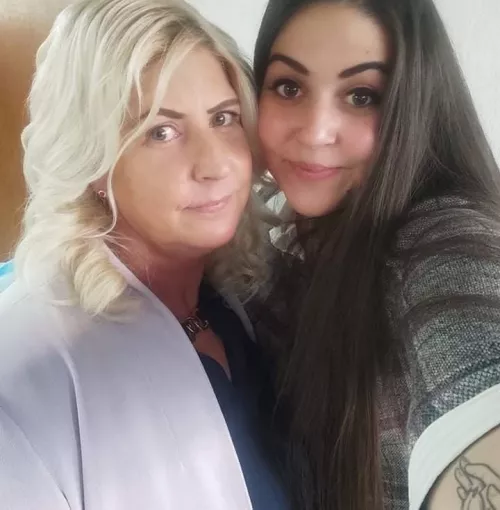 Mother and daughter. Left or right? by Substantial-Carpet-9