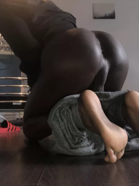 Mount and breeed please 🥺 k ik: Blckbttmboy by l00king2suck