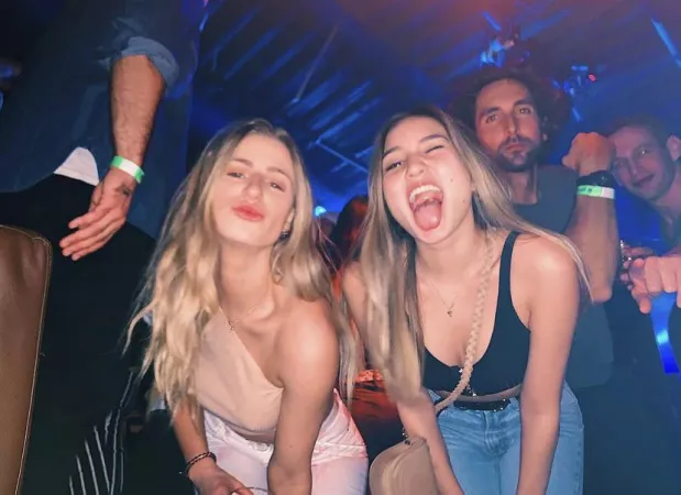 mouth wide open by ascii5941