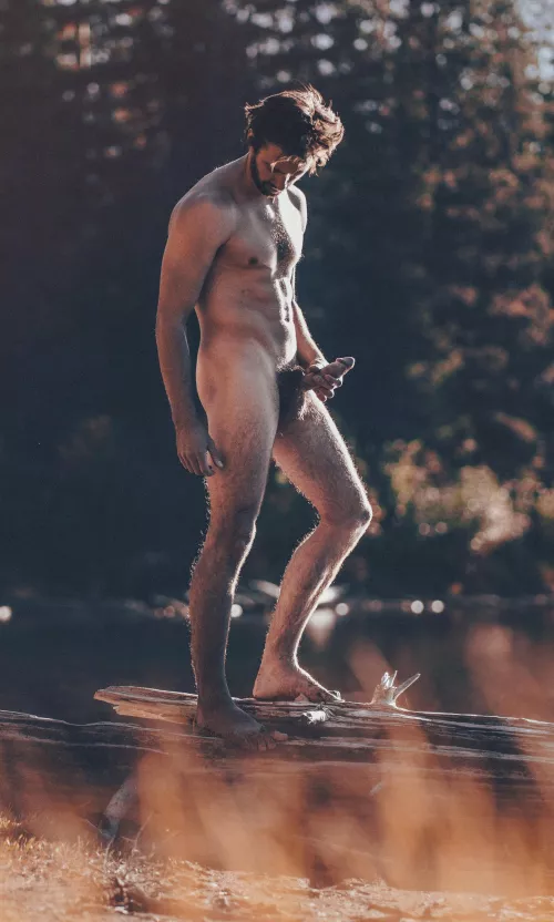 Muddy feet by iwanttobeurman