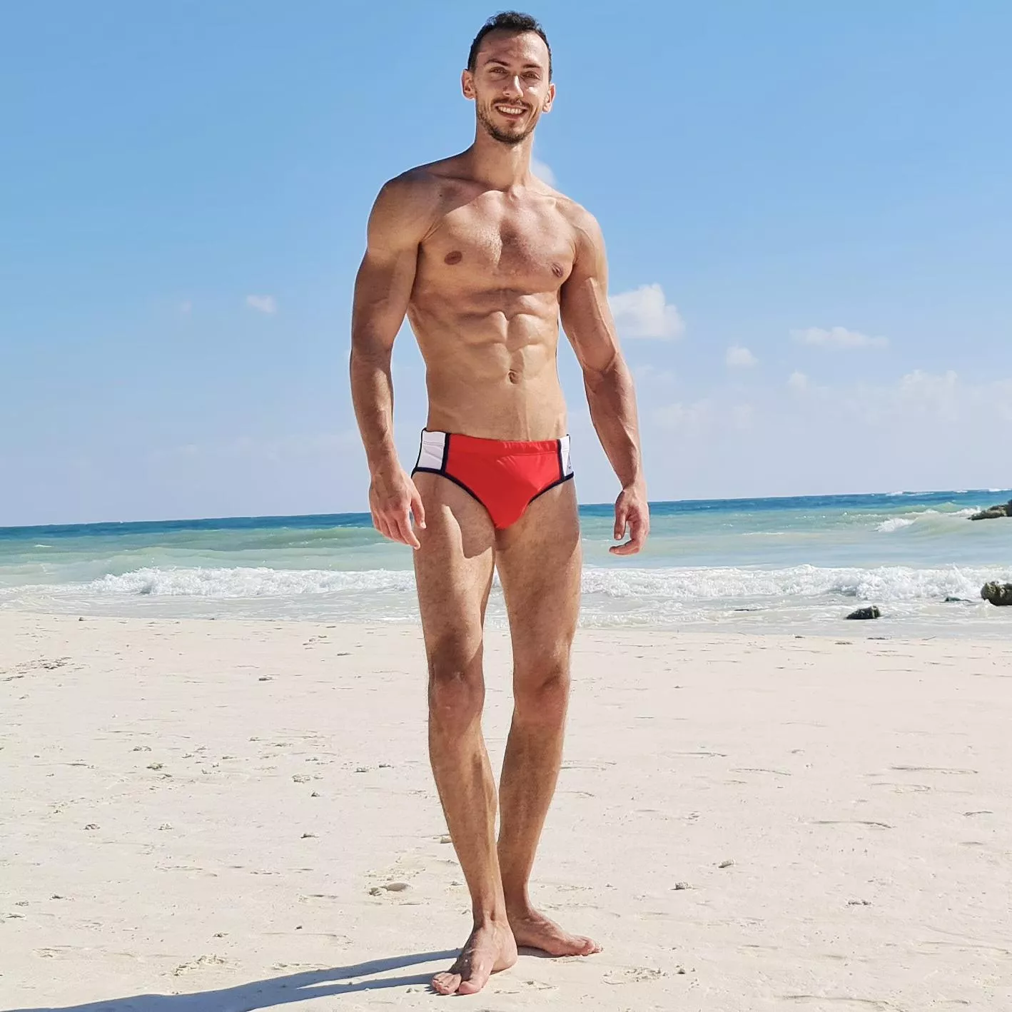 Muscles on the Beach posted by FitManDan1