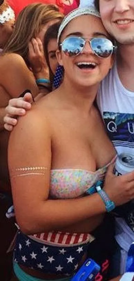 Music Festival by aabbccdefg