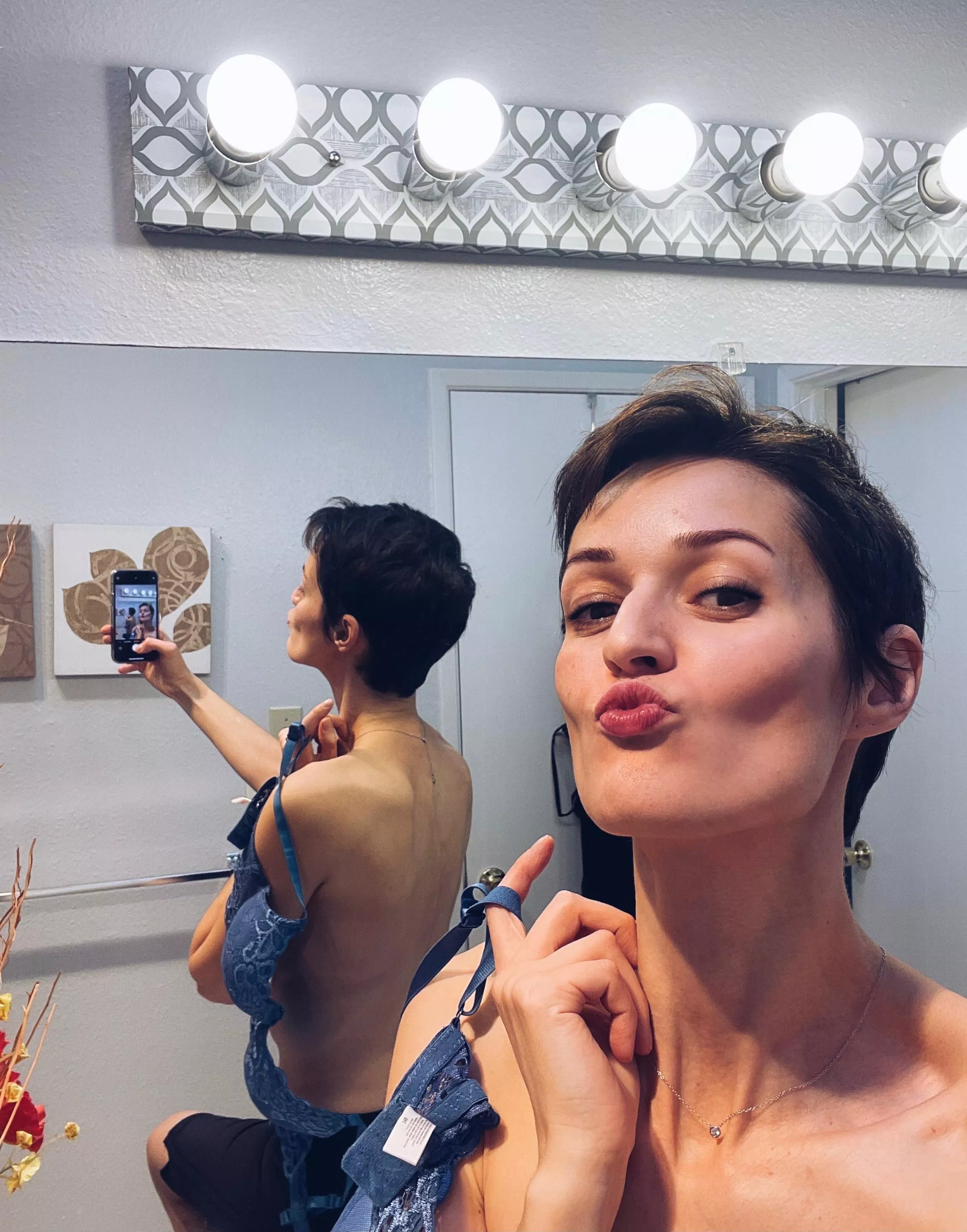 Music 🎶 is playing and I just 🤷🏼‍♀️ don’t care! [F38] posted by masha_nova