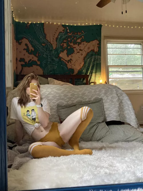 Mustard for your your wiener 🤣🤣 worst title, you are welcome. by TheIvoryFox