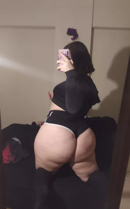 My ass deserves some spank by beriilkk