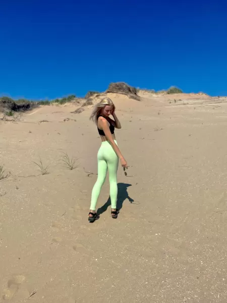 My ass in these leggings 🤤🤤🤤 by sweetshygirl97