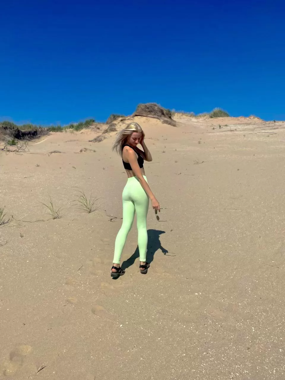 My ass in these leggings 🤤🤤🤤 posted by sweetshygirl97