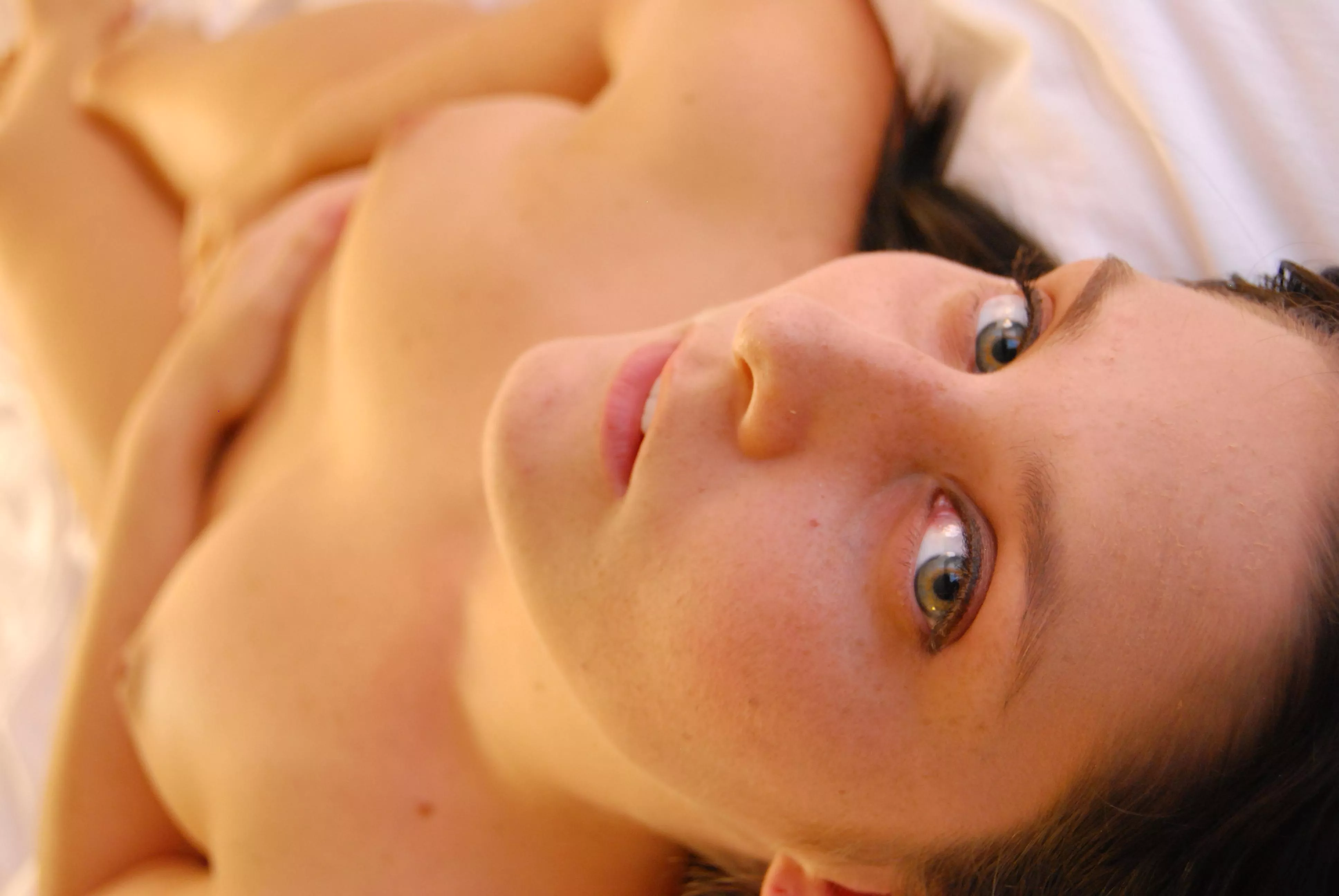 My bedroom eyes posted by bondcouple