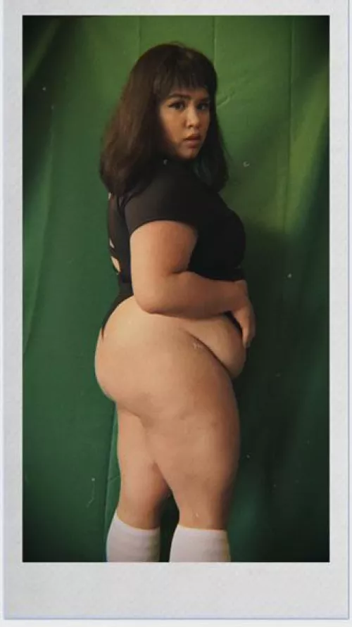 My belly from the side 🤤 by MinaMahal_curvage