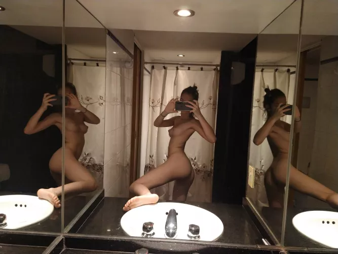 My bf told me to stop posting nudes... so here is a nude by franuella88