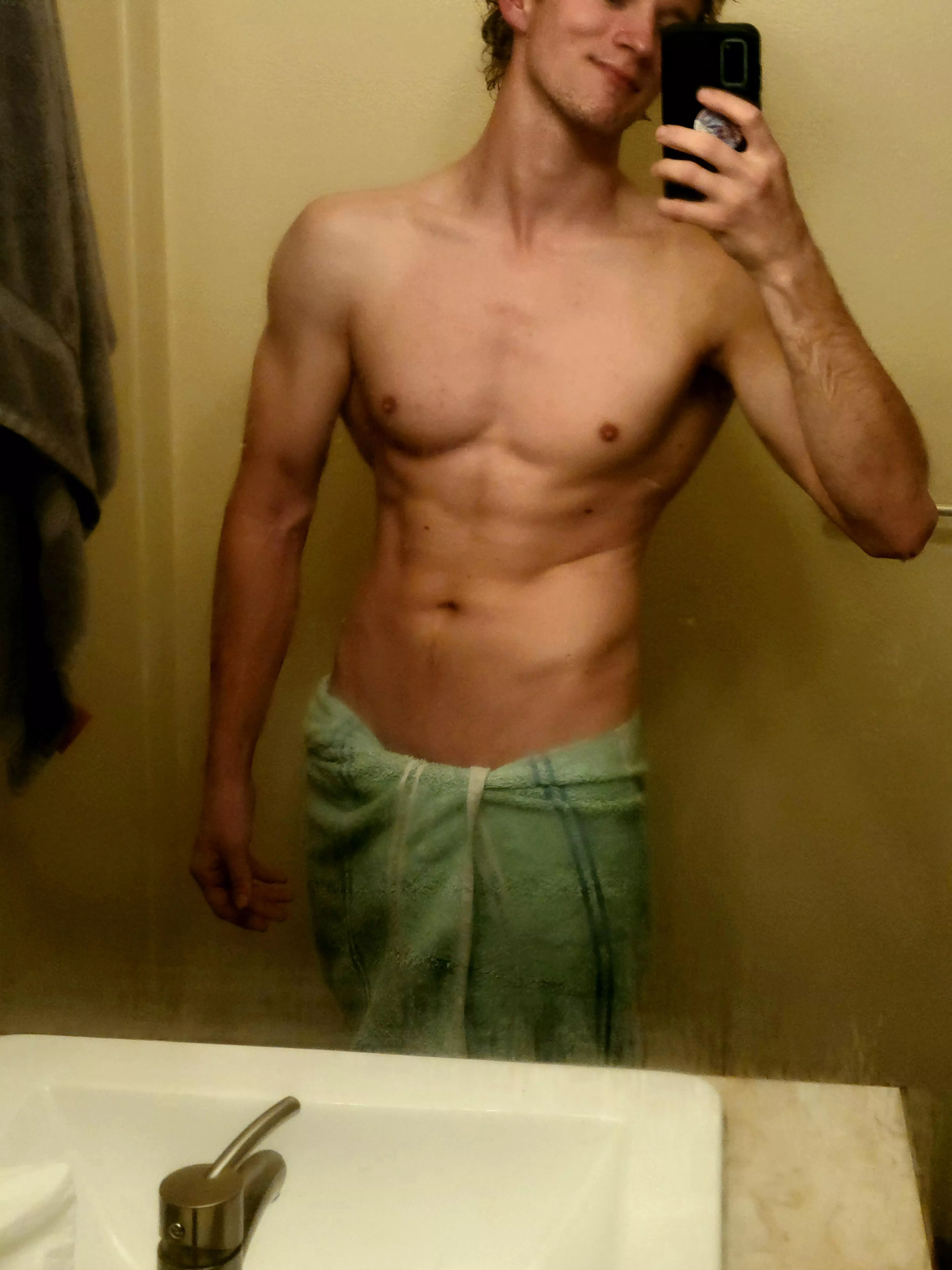 My biceps keep cramping after 3 hours of climbing, anyone wanna massage them? posted by Canusgold22