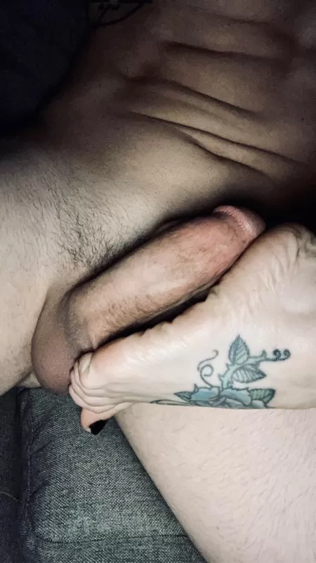 My big feet are nice for this 😈😋 by nomadicvixen