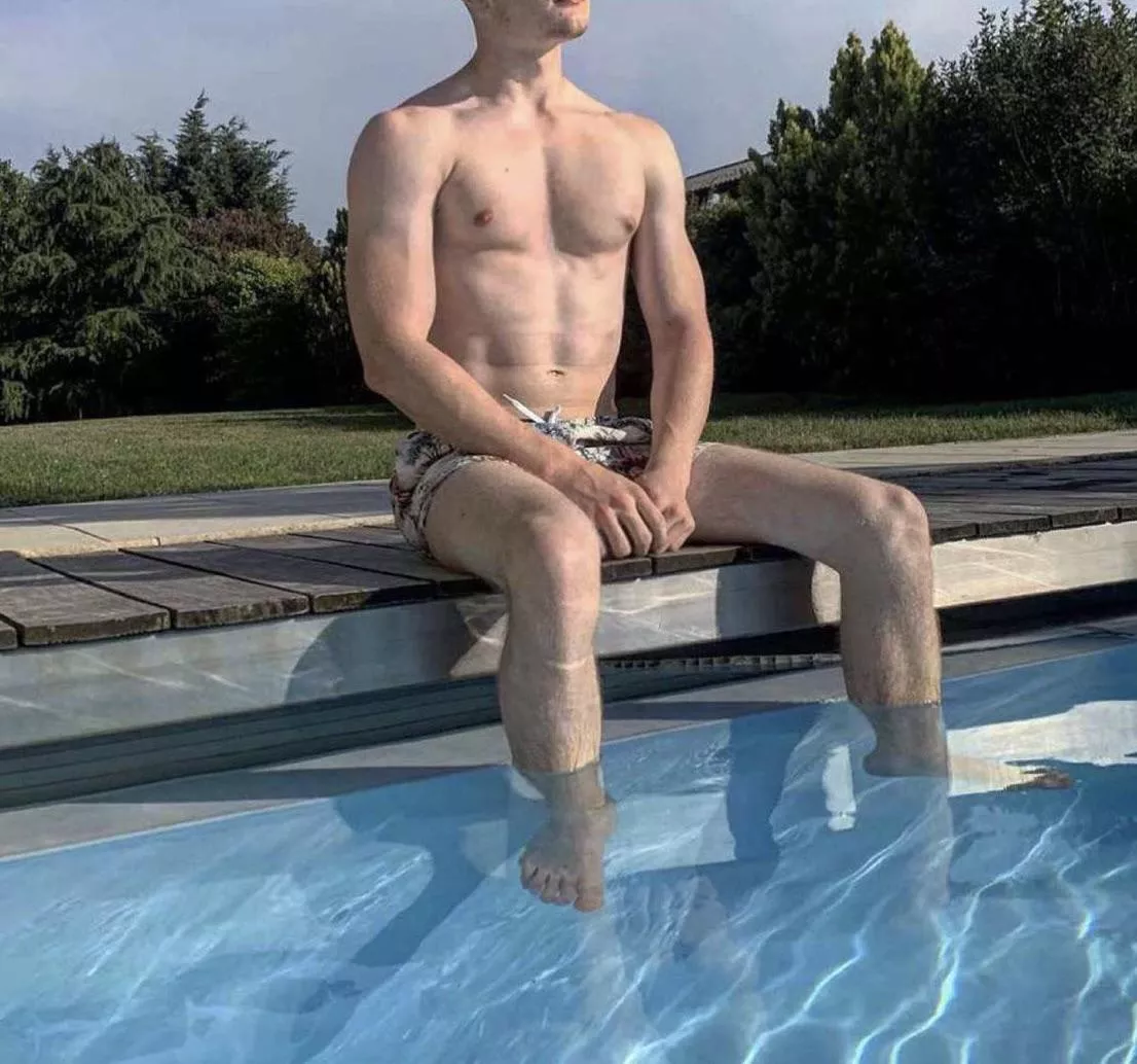 My body at barely 18 posted by CriticalClear