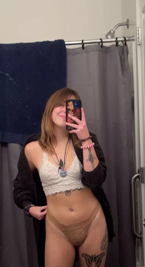 My body is made for breeding 😝 by TaZzforinm