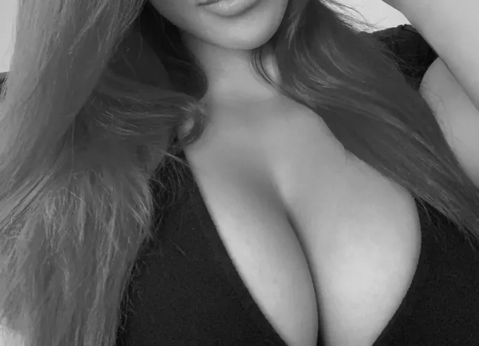 My boobs say hi ☺️! What do you think? by tatianablaze