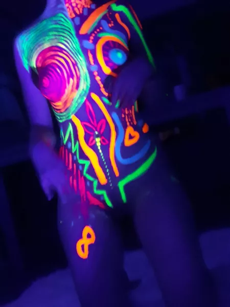 My boyfriend & my roommate painted me :) by CandiceCromwell12