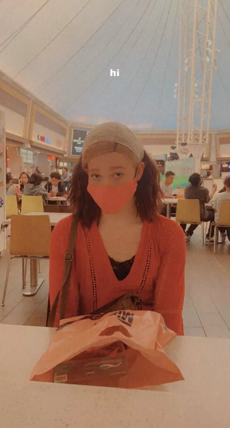 my boyfriend on our mall date ❤️ by schreechingnoisw