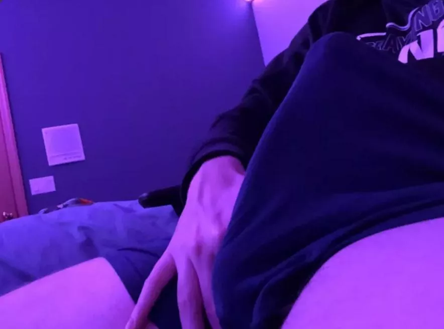 My boyfriend's big dick. What do yall think about it? posted by kevellino