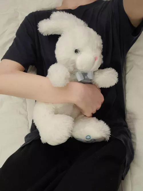 My bunny bear Bee, I can always count on him. I adore him so much~ by boyfuu