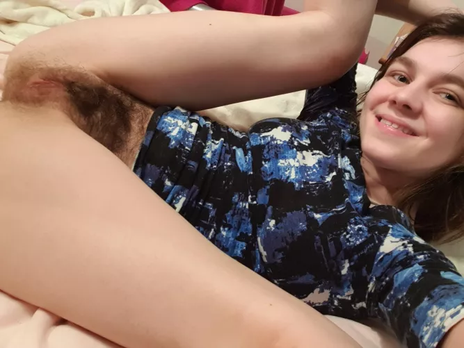 My bush is getting quite thick and soft! by EveYourApple