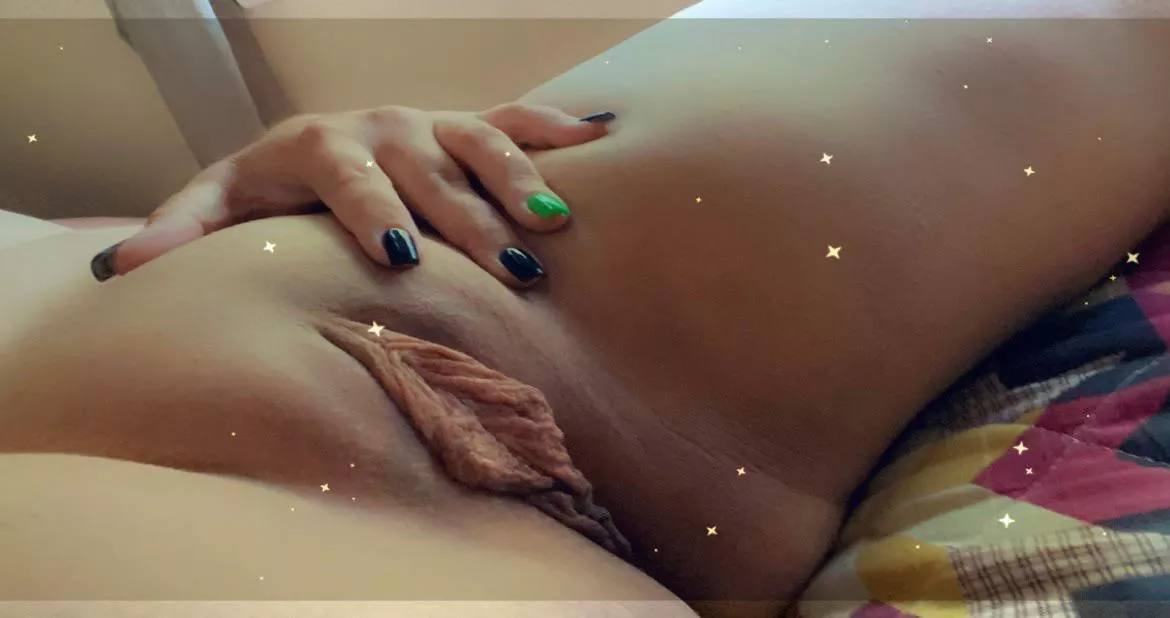 My chubby pussy mound 😋 posted by highandhorny28