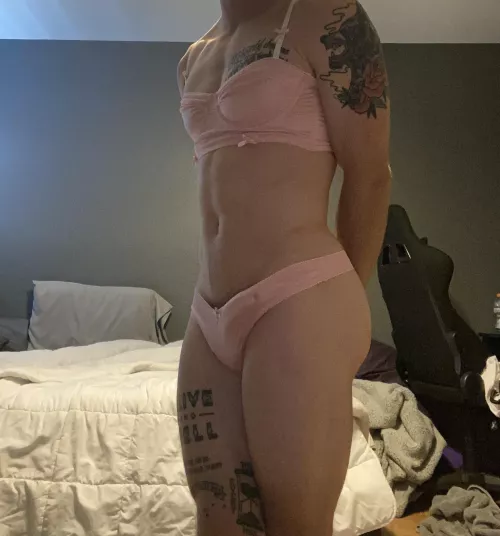 My clitty needs to be locked up who wants to be the key holder? by bellasissy2