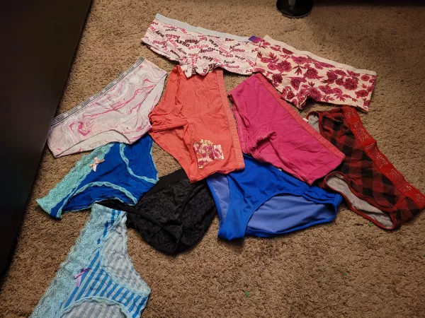 My collection of cum rags is growing. by reyonereys