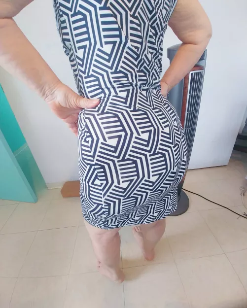 My cute 71 year booty by lisette68