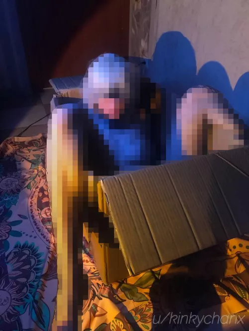 🎁 My Daddy got a present! Would you be a good boy and help him to unwrap it, beta? 🎁 by kinkychanx