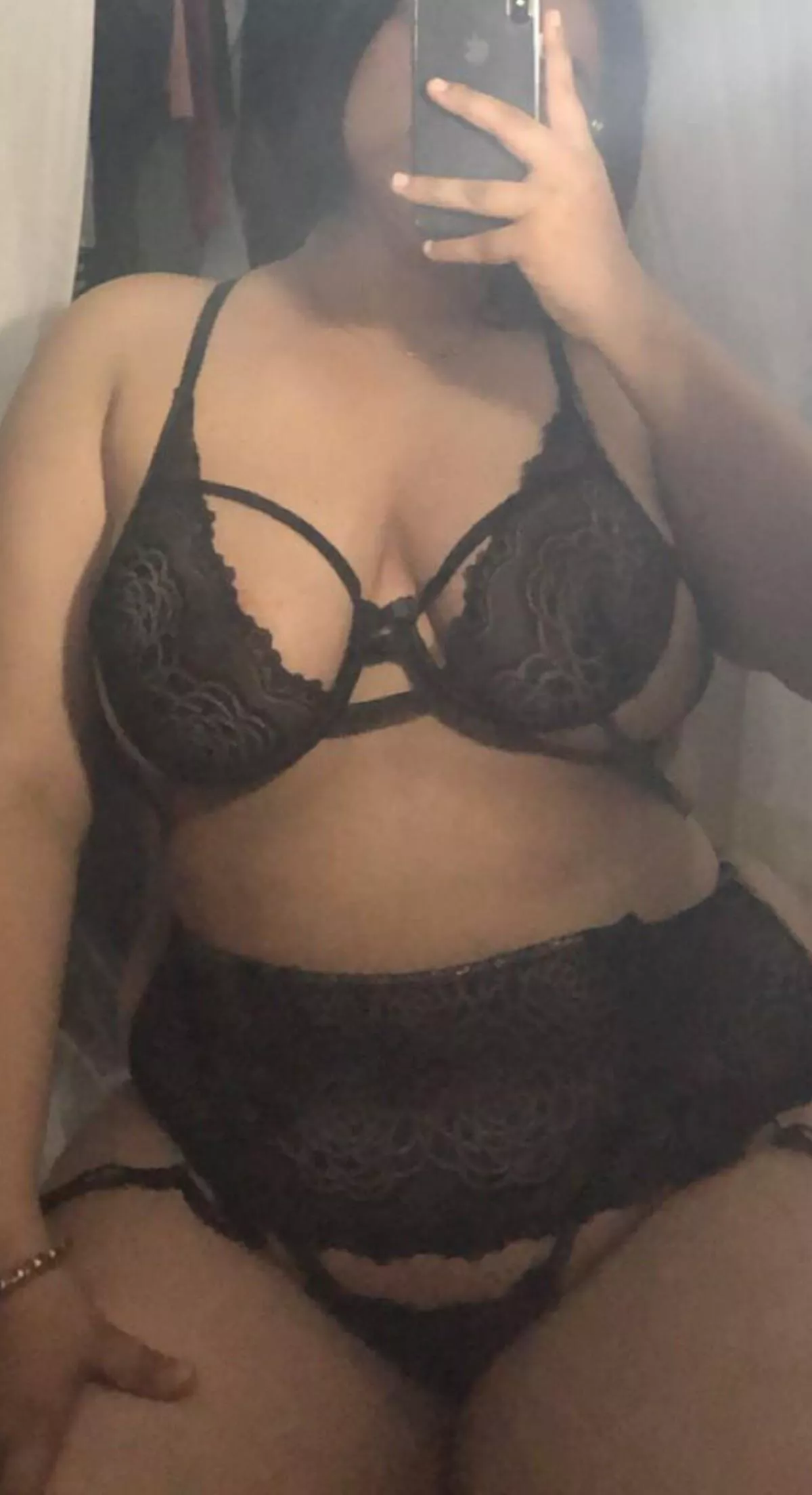 my date cancelled after i got all cute 🙃 posted by ava-dreams