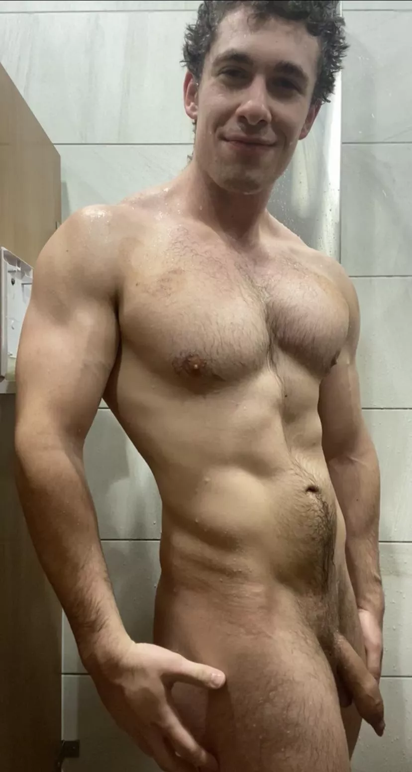 My dick is always the smallest right after my workout 😂 posted by Jackpackage71