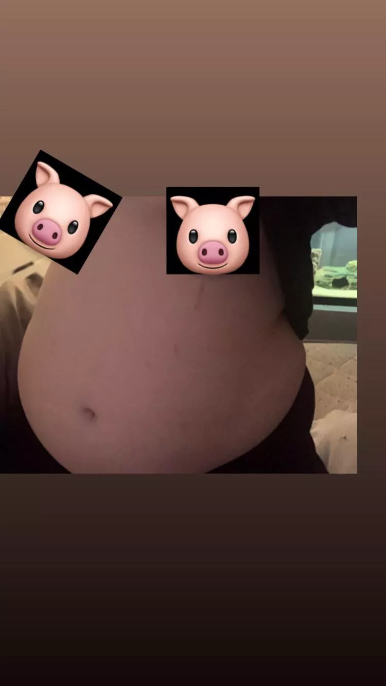 My dms are open (if u want to treat this piggy message me I’ll tell you how to uk only) posted by EmmieAm01