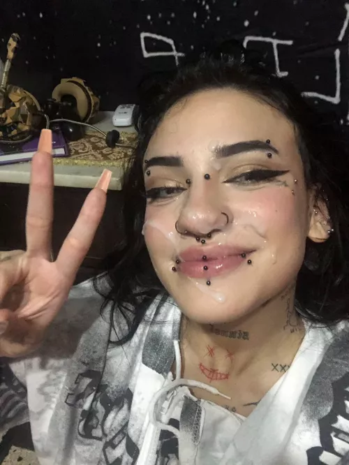 my everyday face mask: by VennusSativa