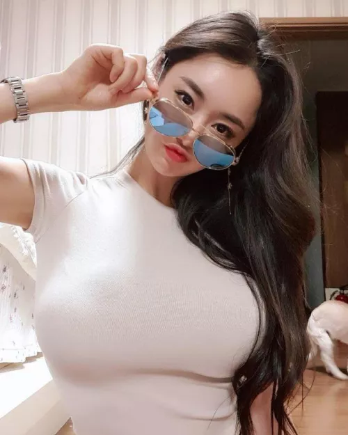 My eyes are up here baby 😜😈 by Filipinosnack