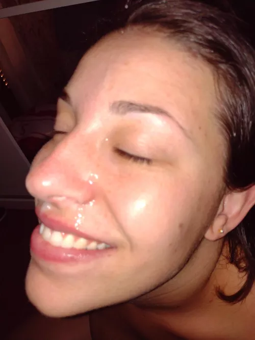 My face full of cum. I'm lovin it😍😍 by curvy_emma