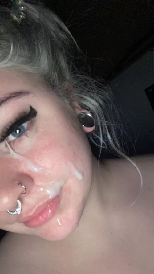 My face looks better with cum all over it by rafellabt