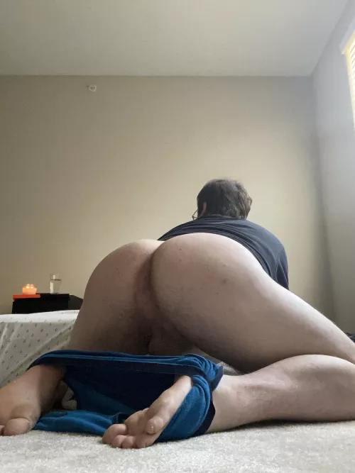 My fat ass was meant for random men to rip my clothes off and abuse it 😈 cum gangbang mee Kik: urfavoritetoy123 by boringdude28
