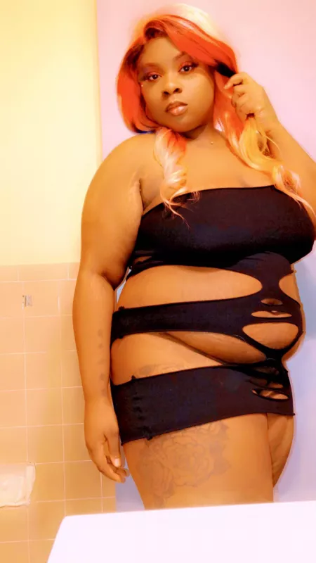 My fat is spilling out. 🙊 Like it? 😋 by darkbeautyxo_