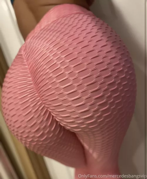 My fav, Hbu? 💕 by MercedesBangs