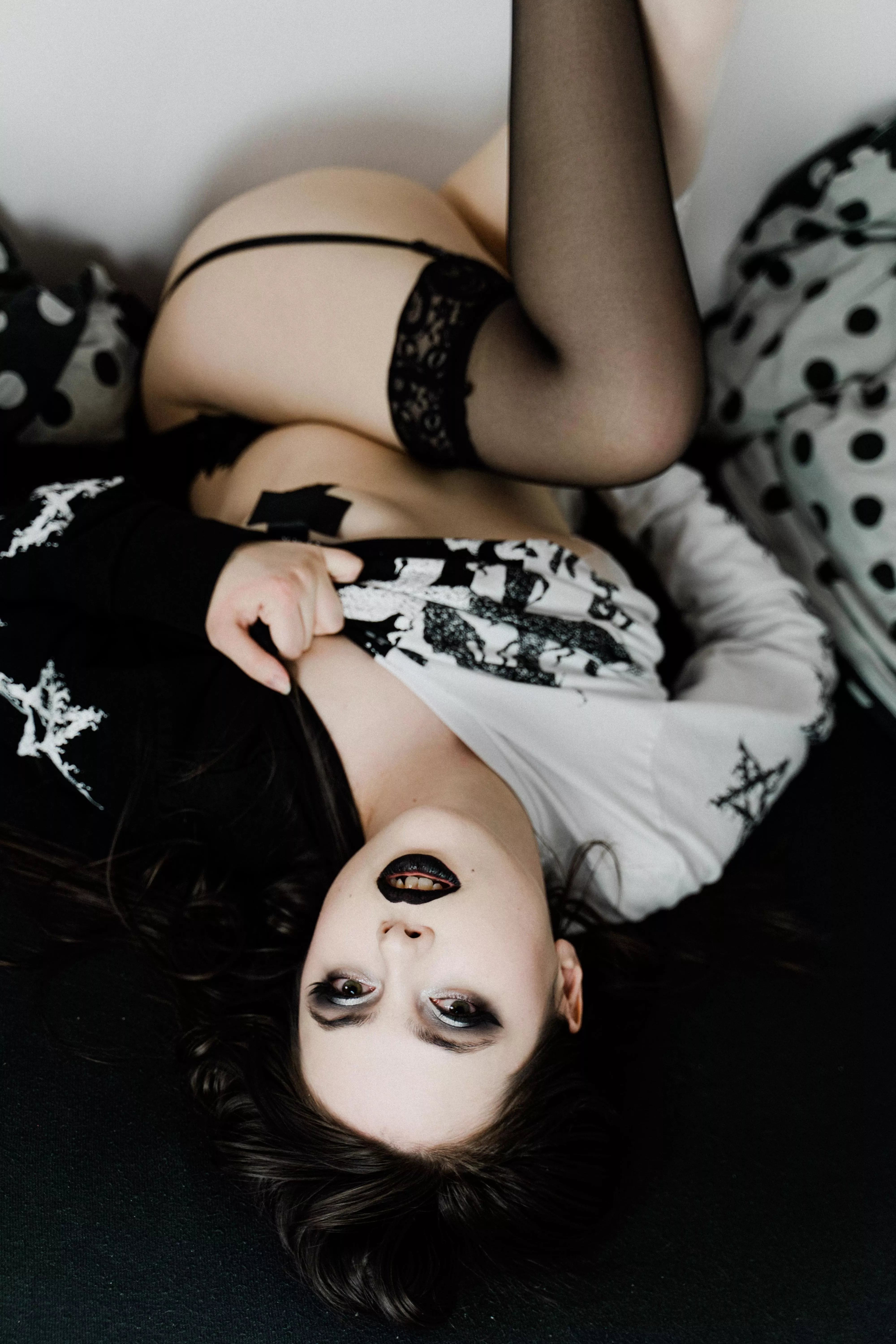 My fav pic of being my goth bitch-self 🖤 posted by Haillynka