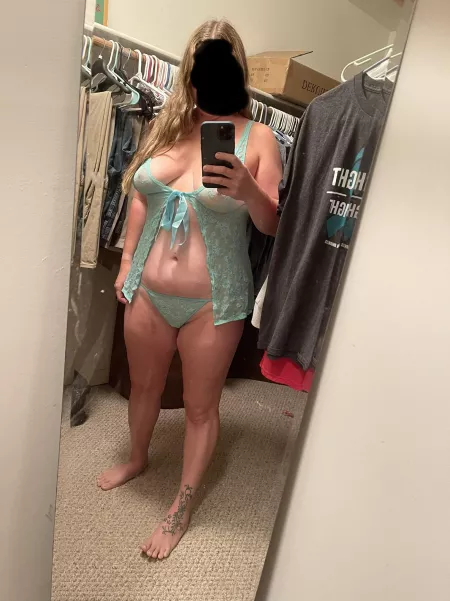 My favorite color. What do you think? by mygoodwetness