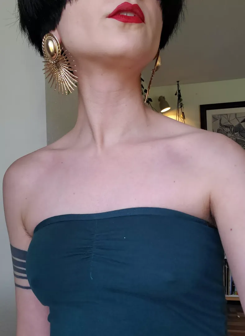 My favorite feature 💋 posted by simone_sangria