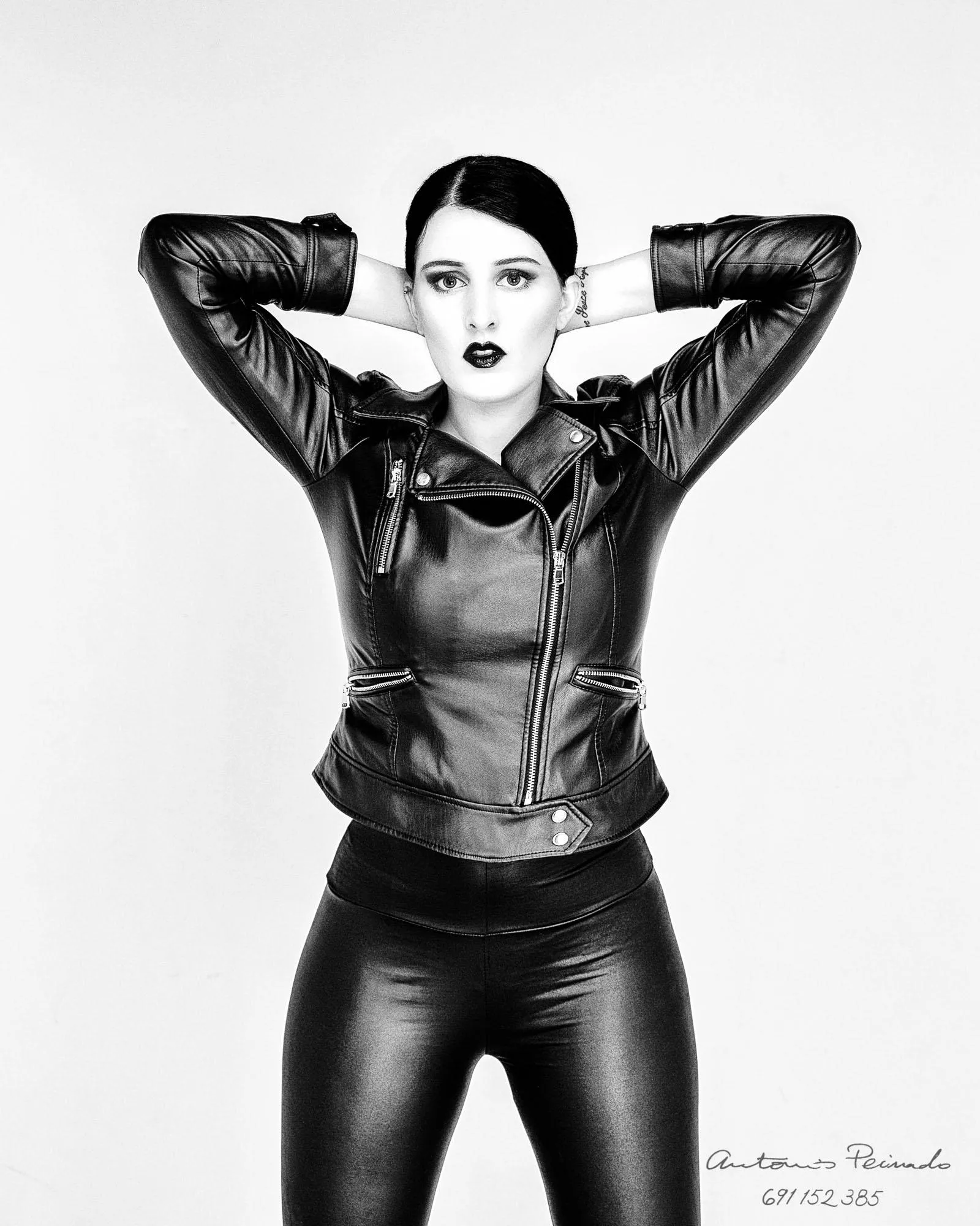 My favorite jacket 😋 posted by carmensophie_model